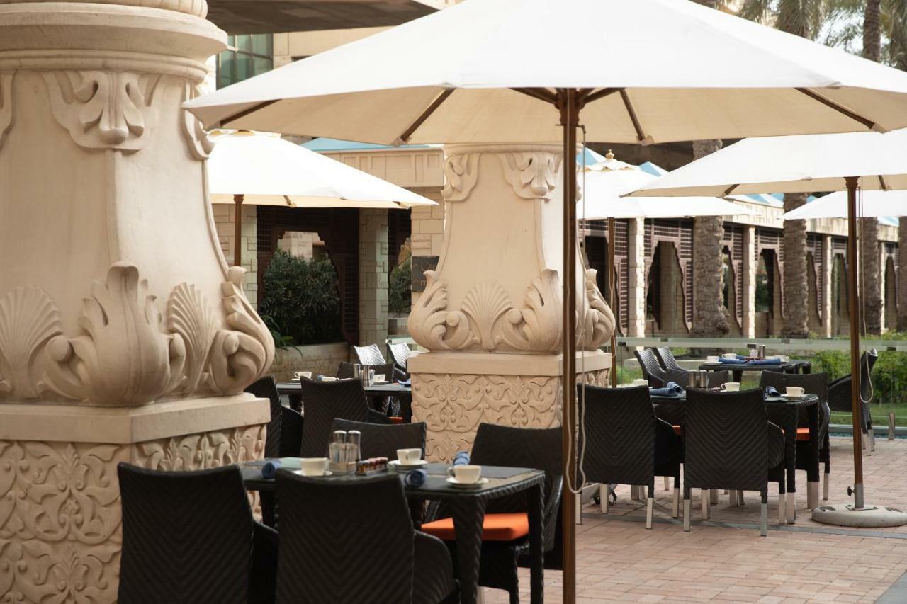 Jumeirah Messilah Beach Kuwait Kuwait City Esterno foto The Terrace